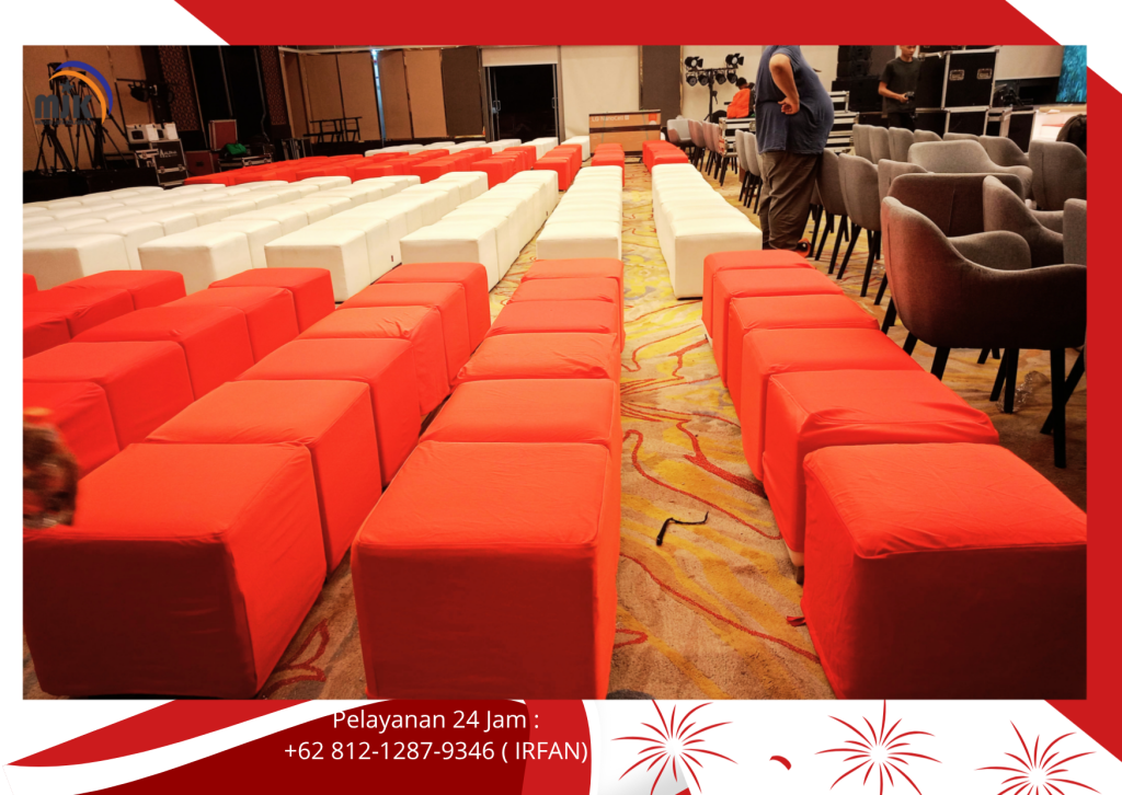 Rental Puff Merah Model Kotak,Sofa Studio jakarta